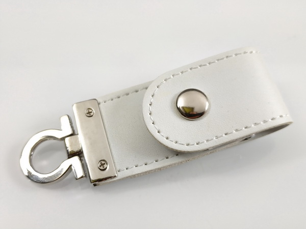 Стильная флешка из эко-кожи