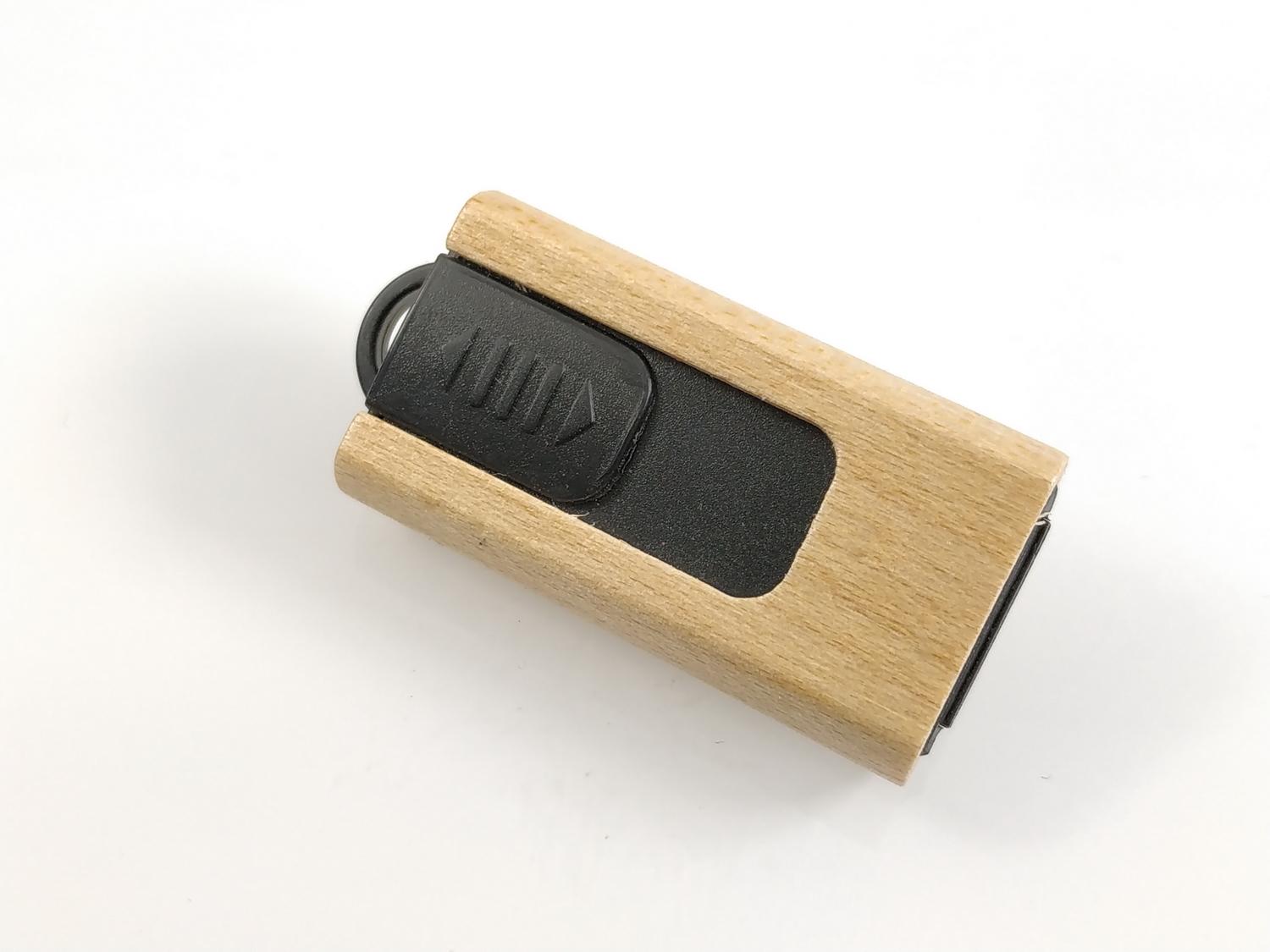 Мини флешка из дерева